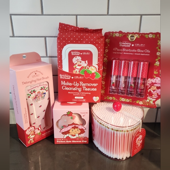 Strawberry Shortcake Beauty Bundle - Picture 1 of 2